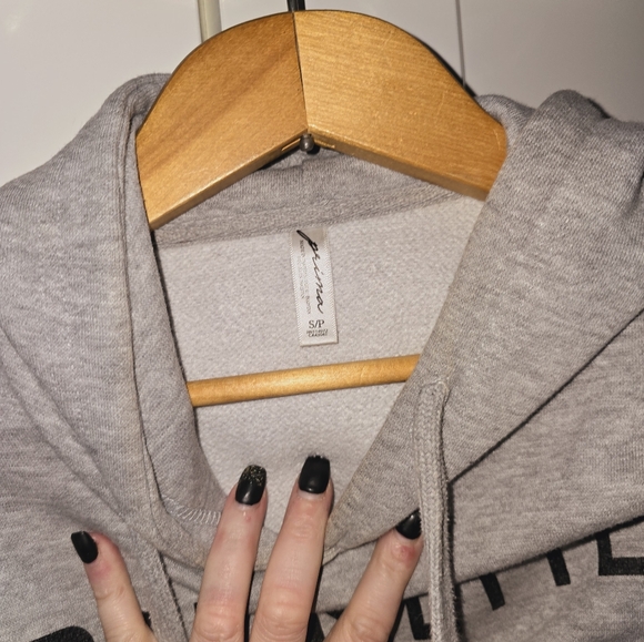 BRUNETTE - (read description) - Picture 2 of 2